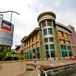 Era Square2