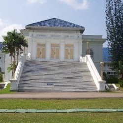istana besar 3
