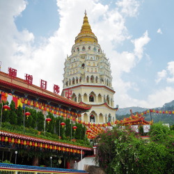 kek lo si temple