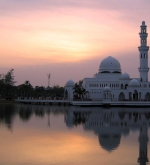 Tengku Tengah Zaharah Mosque 1